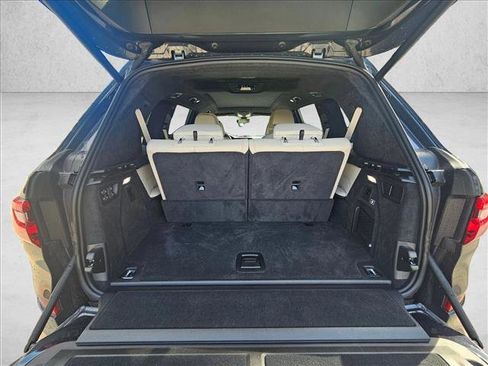 Used 2021 BMW X7 xDrive40i w/ M Sport Package image 15