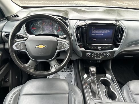 Used 2021 Chevrolet Traverse LT w/ LT Premium Package AWD/4WD image 19
