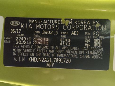 Used 2018 Kia Soul FWD image 33