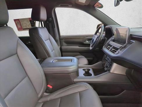 Used 2021 Chevrolet Suburban Z71 image 26