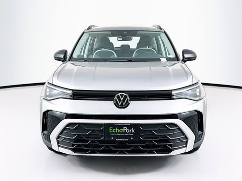 Used 2025 Volkswagen Taos S FWD image 2