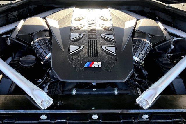 Used 2025 BMW X7 M60i w/ Executive Package AWD/4WD image 35
