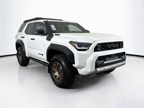 Certified 2025 Toyota 4Runner Trailhunter AWD/4WD image 20