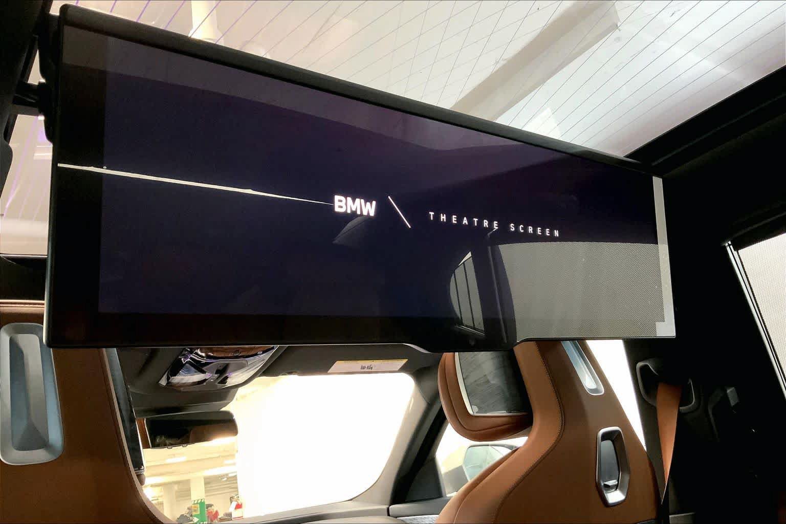 Used 2024 BMW i7 xDrive60 AWD/4WD image 34
