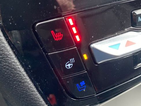 Used 2022 Ford Explorer Limited w/ Class IV Trailer Tow Package image 32