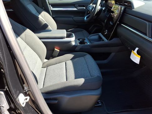 New 2026 GMC Terrain Elevation w/ LPO, Floor Liner Package image 8