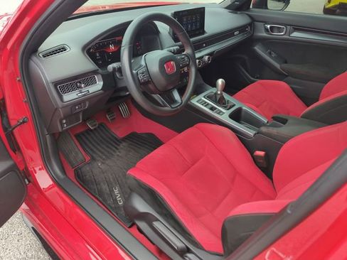 Used 2025 Honda Civic Type R image 10