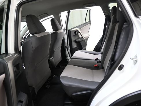 Used 2015 Toyota RAV4 LE AWD/4WD image 17