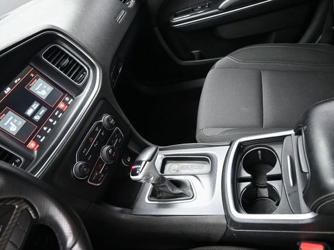 Used 2018 Dodge Charger R/T RWD image 19
