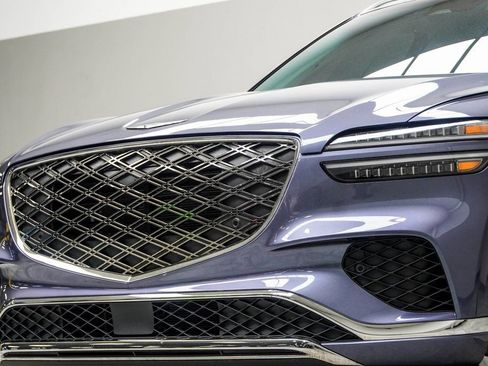 Used 2026 Genesis GV70 2.5T Select image 2