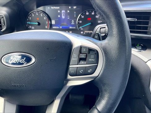 Used 2021 Ford Explorer XLT w/ Equipment Group 202A RWD image 19