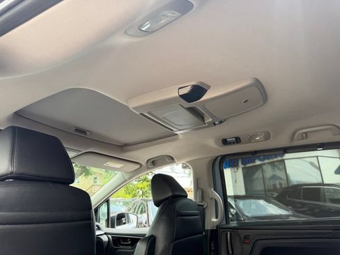 Used 2023 Honda Odyssey Touring image 25