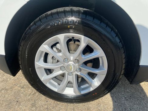 Used 2021 Chevrolet Equinox LS FWD image 7