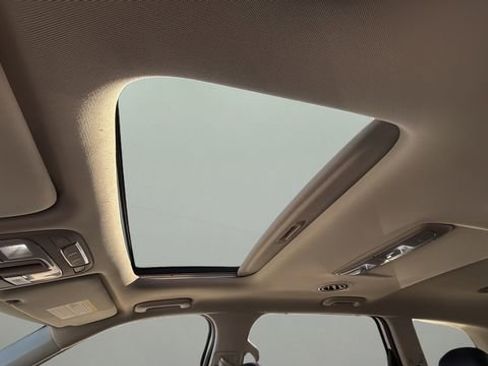 Used 2022 Kia Telluride EX w/ EX Premium Package image 19