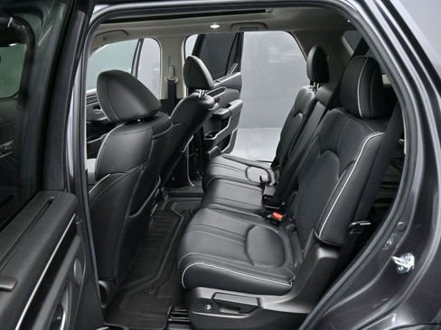 Used 2025 Honda Pilot Elite image 30