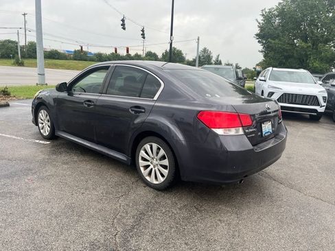 Used 2010 Subaru Legacy 2.5i Limited AWD/4WD image 4