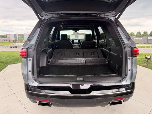 Used 2023 Chevrolet Traverse Premier w/ Redline Edition AWD/4WD image 37