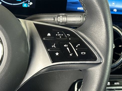 Certified 2025 Mercedes-Benz GLA 250 image 26