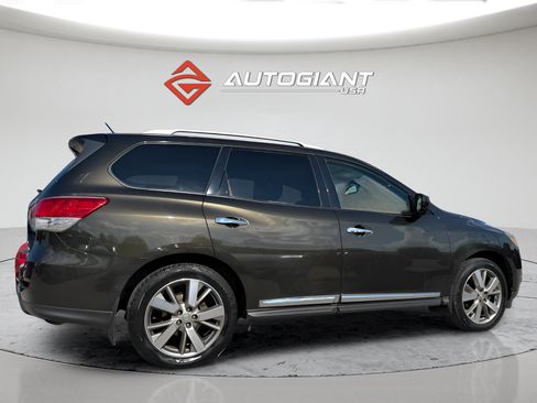 Used 2015 Nissan Pathfinder Platinum w/ Cargo Package FWD image 8