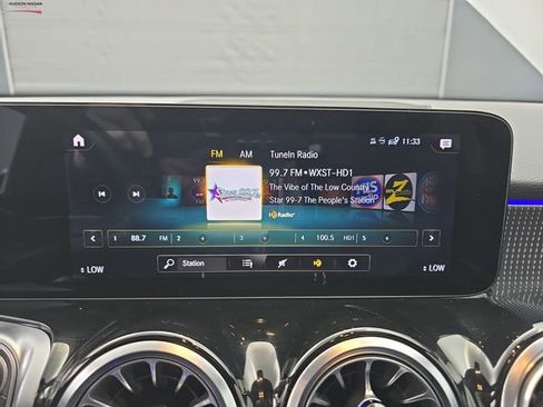 Used 2022 Mercedes-Benz GLB 250 4MATIC image 32