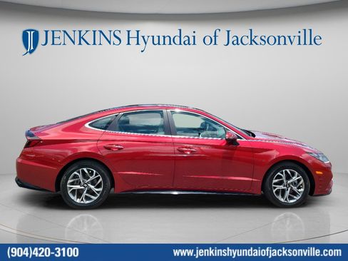 Used 2023 Hyundai Sonata SEL w/ Convenience Package FWD image 2