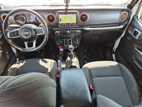 Used 2022 Jeep Gladiator Mojave w/ LED Lighting Group AWD/4WD image 27