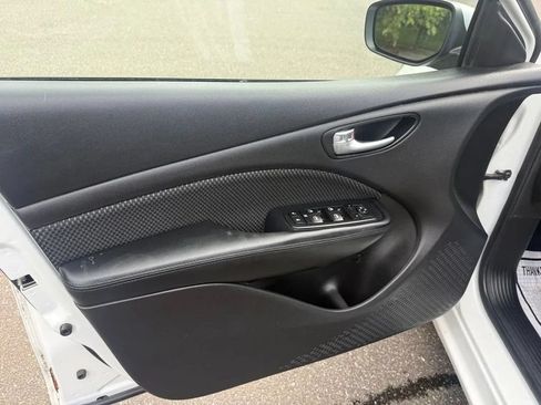 Used 2015 Dodge Dart SXT FWD image 15