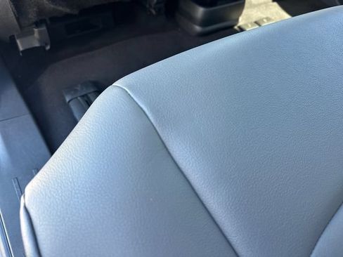 Used 2025 Toyota Sienna XLE FWD image 13