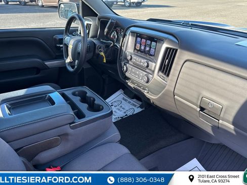 Used 2018 Chevrolet Silverado 1500 LT w/ LT Convenience Package AWD/4WD image 17