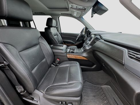 Used 2019 Chevrolet Tahoe Premier w/ RST 6.2L Performance Edition AWD/4WD image 21