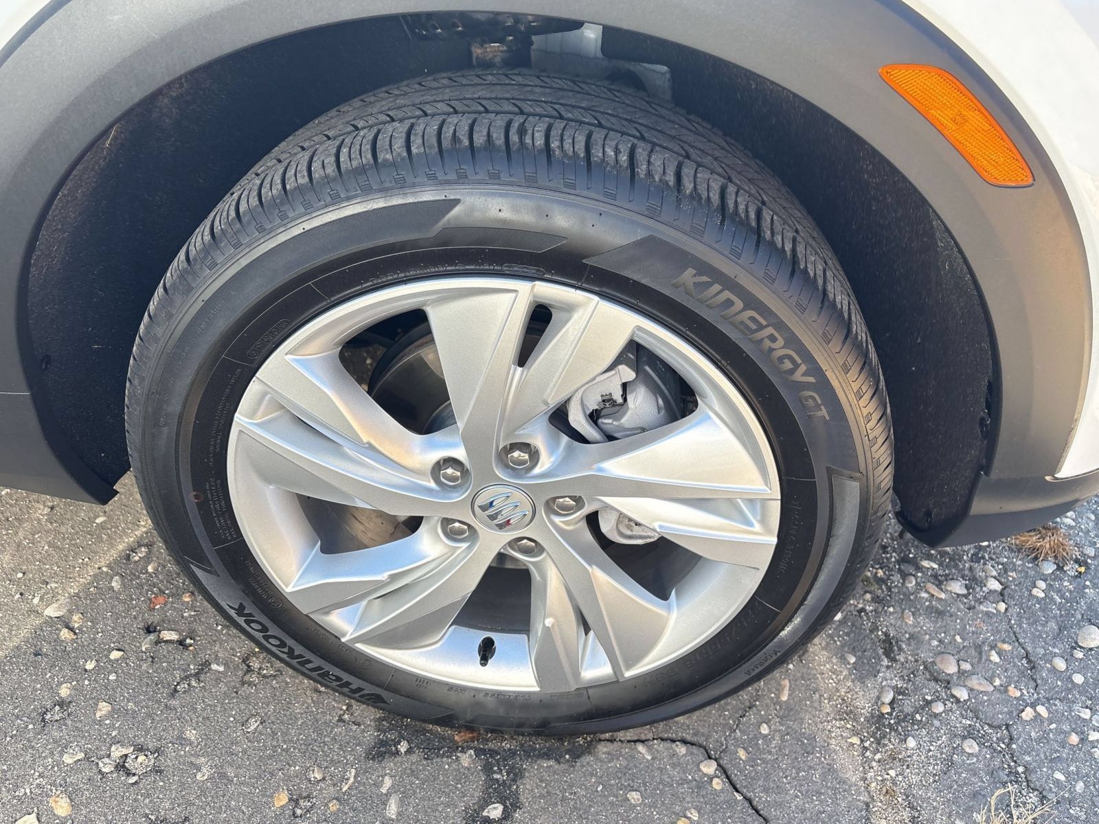 Used 2025 Buick Encore GX Preferred AWD/4WD image 6