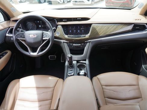 Certified 2023 Cadillac XT6 Sport w/ Platinum Package AWD/4WD image 12