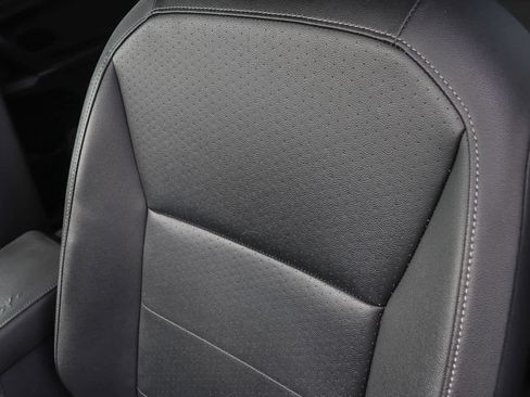 Used 2020 Volkswagen Tiguan SE w/ Panoramic Sunroof Package image 33