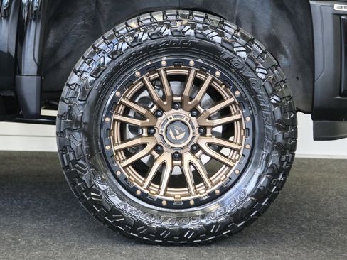 Used 2024 GMC Sierra 3500 AT4 w/ AT4 Premium Plus Package AWD/4WD image 26