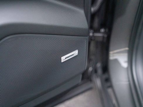 Certified 2026 Porsche Cayenne AWD/4WD image 11