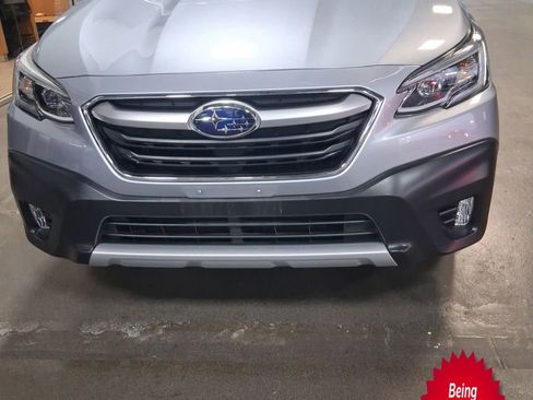 Used 2021 Subaru Outback Limited image 1