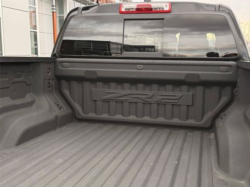 Used 2024 Chevrolet Colorado ZR2 w/ ZR2 Convenience Package III AWD/4WD image 16