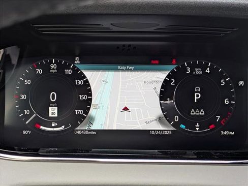 Certified 2022 Land Rover Range Rover Evoque R-Dynamic SE image 11