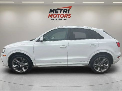 Used 2016 Audi Q3 2.0T Premium Plus w/ Technology Package image 11