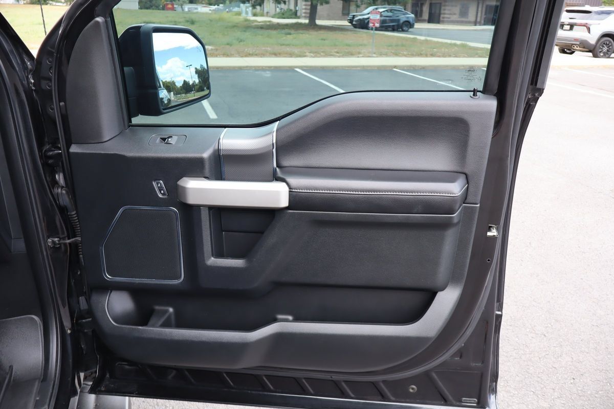 Used 2015 Ford F150 Lariat AWD/4WD image 26
