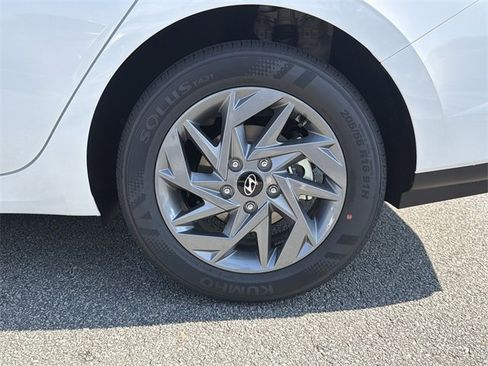 New 2026 Hyundai Elantra Blue image 19