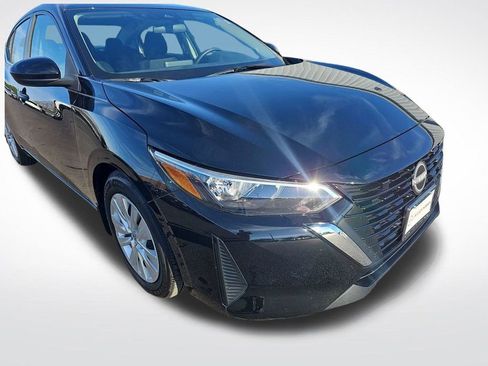 Used 2024 Nissan Sentra S image 11