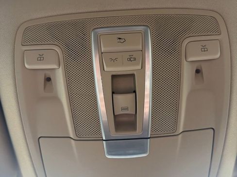 Used 2014 Mercedes-Benz GL 450 4MATIC image 34