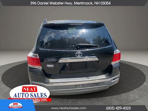 Used 2011 Toyota Highlander Limited w/ Tow Pkg FWD image 8