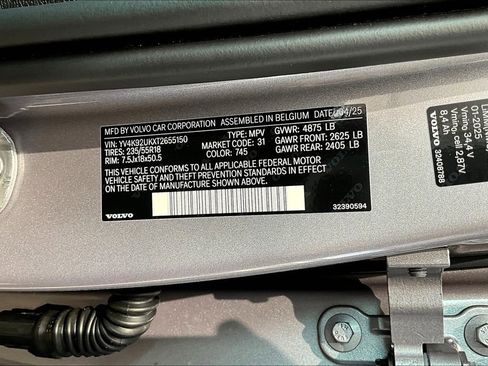 New 2026 Volvo XC40 B4 Core w/ Climate Package image 22