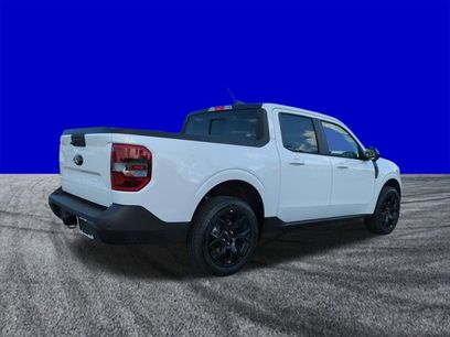 New 2025 Ford Maverick Lariat w/ Black Appearance Package
