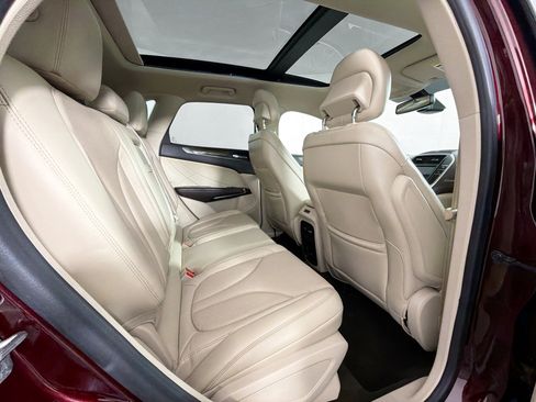 Used 2019 Lincoln MKC Reserve w/ MKC Climate Package AWD/4WD image 40