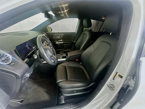 Used 2022 Mercedes-Benz GLA 250 image 13