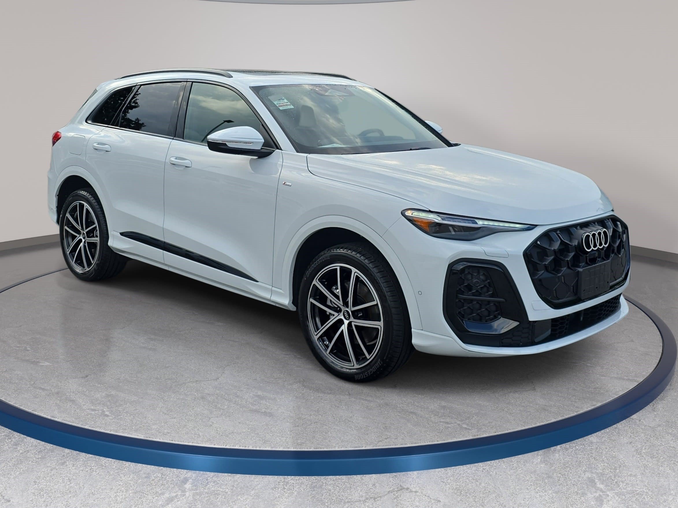 New 2026 Audi Q5 Premium Plus AWD/4WD image 3