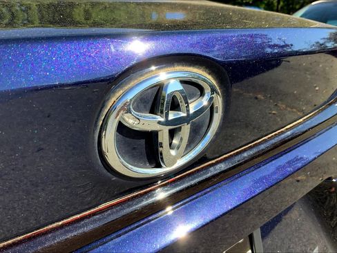 Used 2020 Toyota Corolla LE FWD image 28